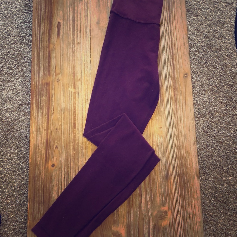 Lululemon maroon wunder unders size 4